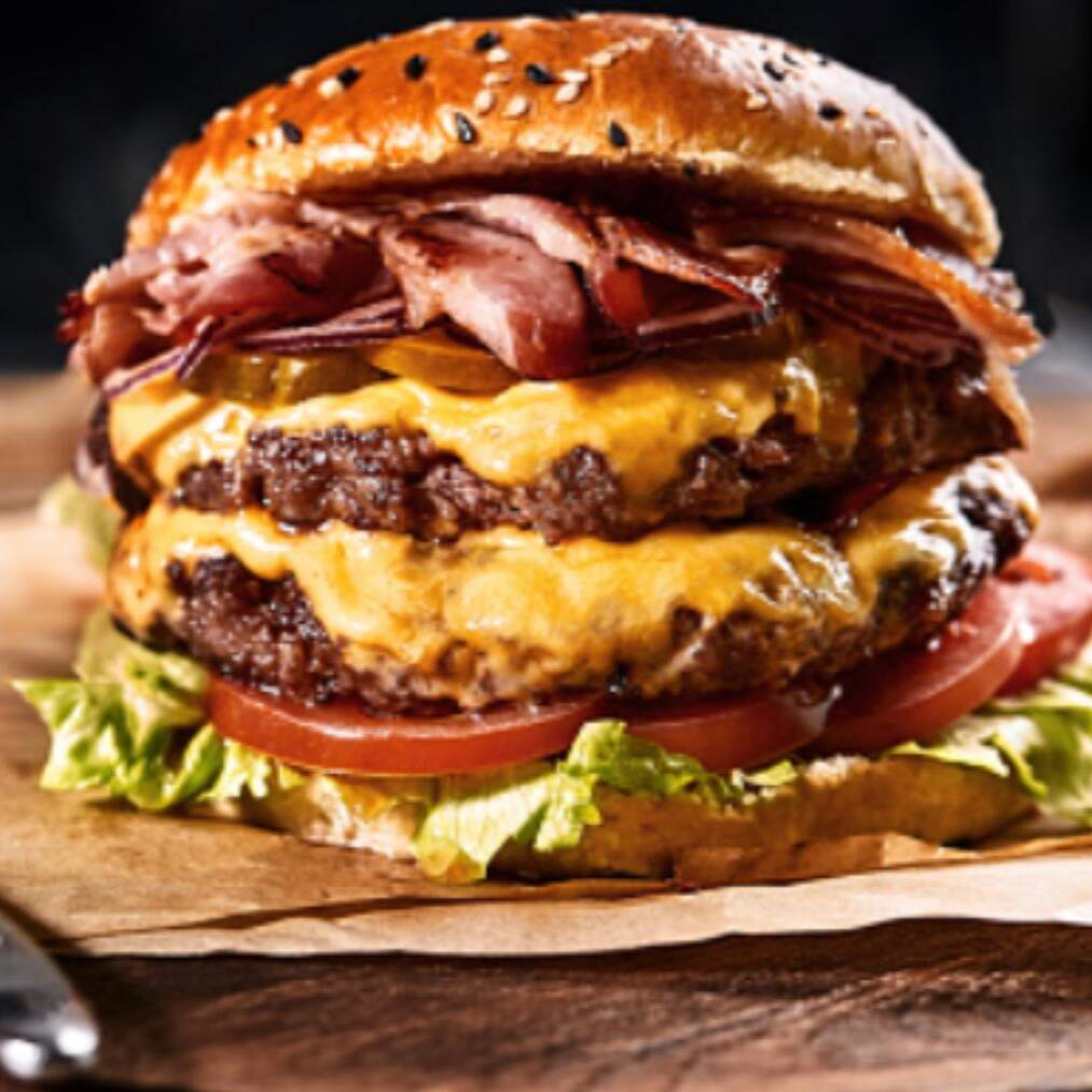 Burger dos carne y tosy 🍟 papas