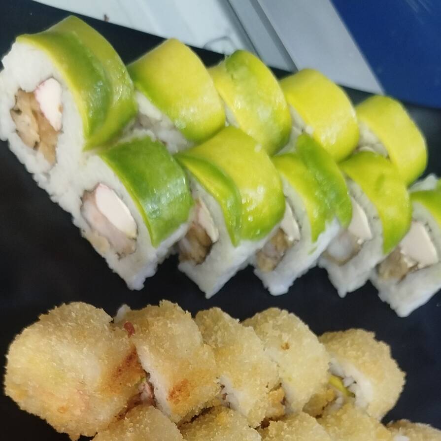 18 Bocados + 10U Camarón Crunck + Bebida