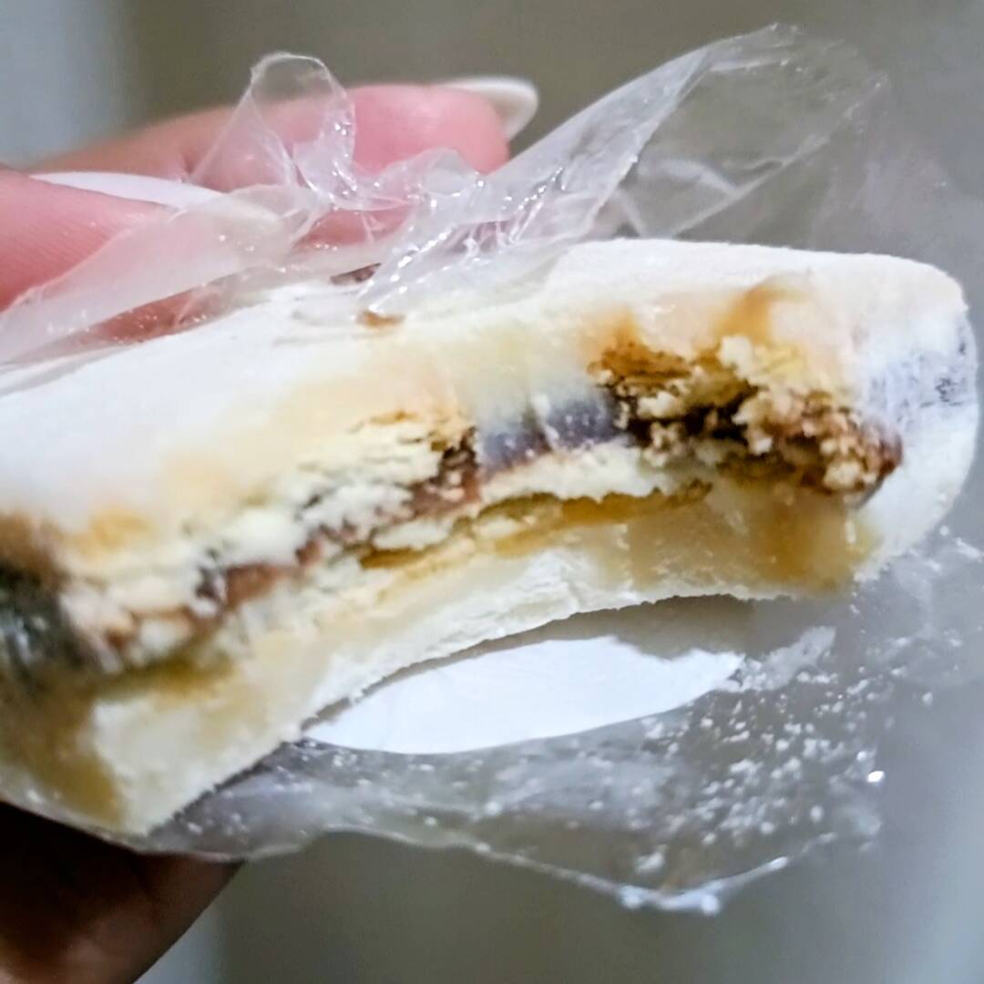 A verdadeira felicidade em forma de doce. Nossa palha Italiana é feita com um Brigadeiro de Ninho cremoso com recheio de Doce de leite e biscoito Maizena, Uma explosao de sabor que adoça o seu dia.