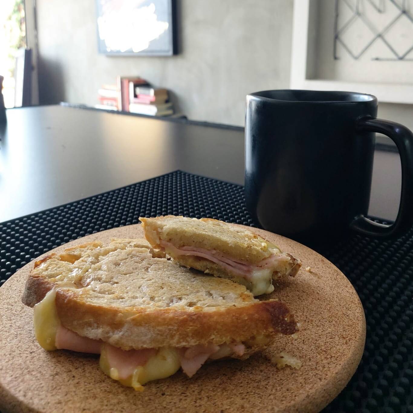 Combo Godin Grilled Cheese+Americano 12 Onzas