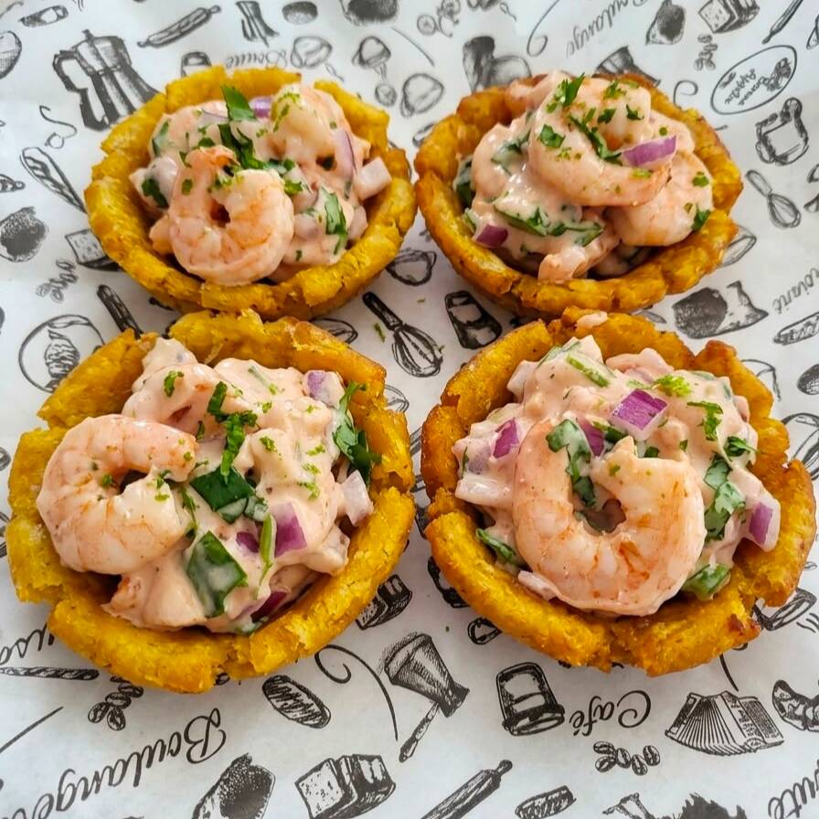 Canastas de Patacón con Camarón (4pz)