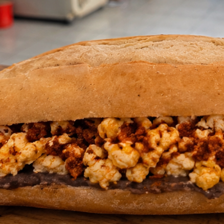 Lonche de Huevo con Chorizo