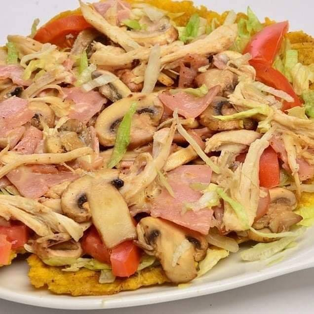 Combo PRIMAVERA + Jugo del Dia + Postre