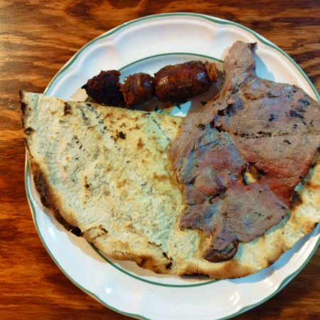 Tlayuda con Tasajo
