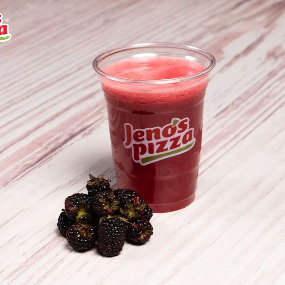 Jugo en agua Mora