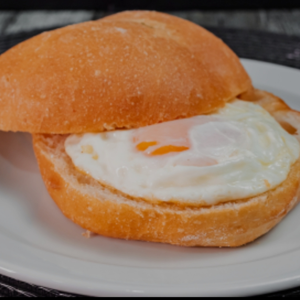 Sánguche de Pan con Huevo