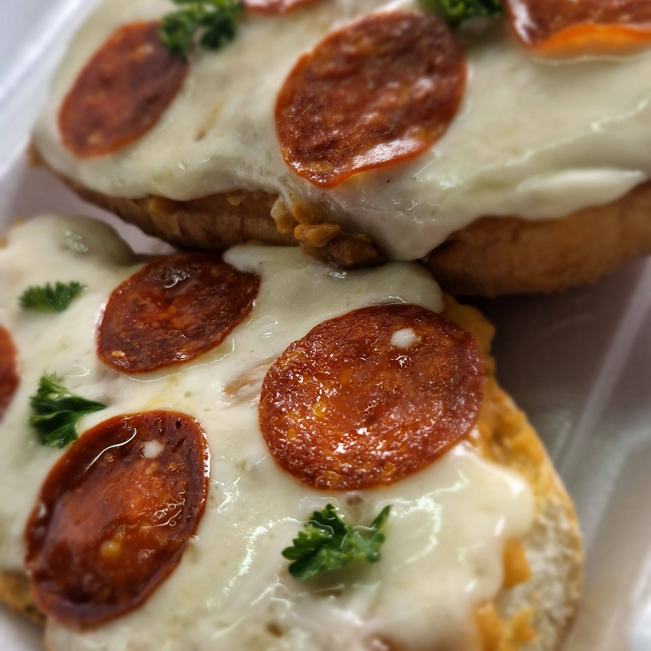 Molletes de Pepperoni