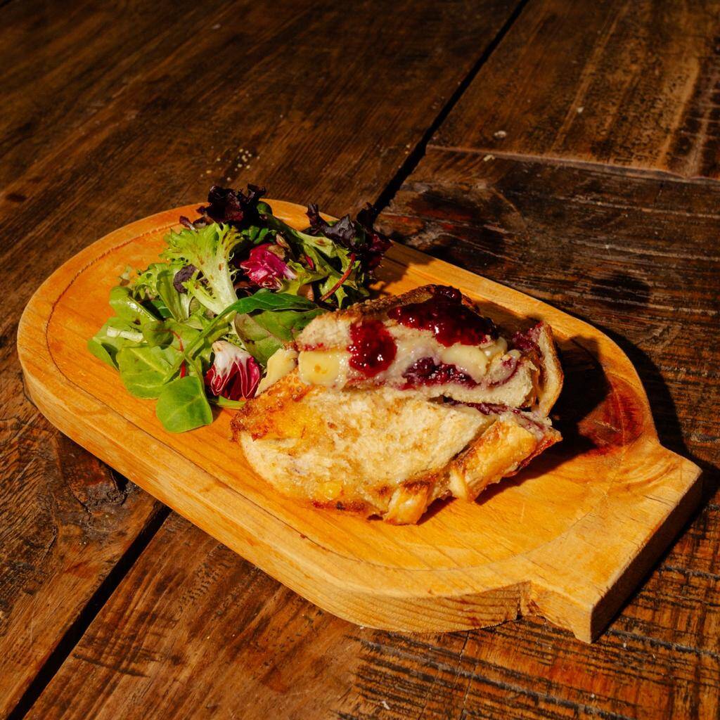 Brie Frutos Rojos