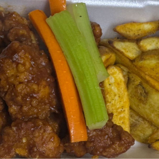 Combo-Boneless + Papas