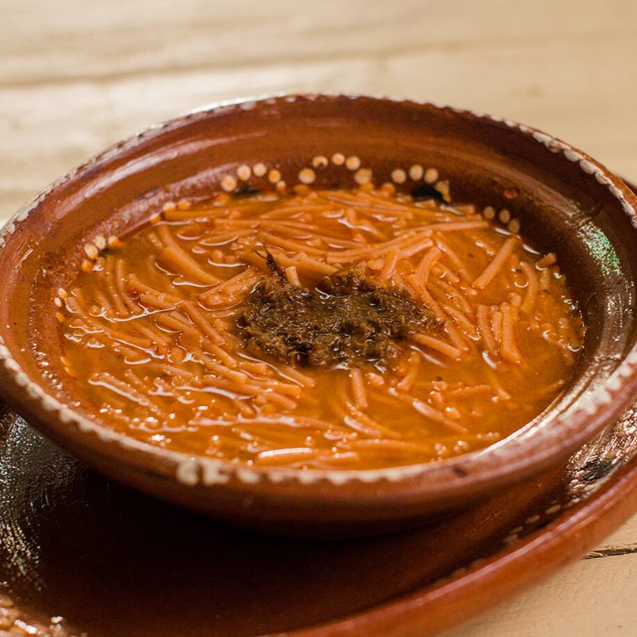 Sopa de Fideos con Carne Seca