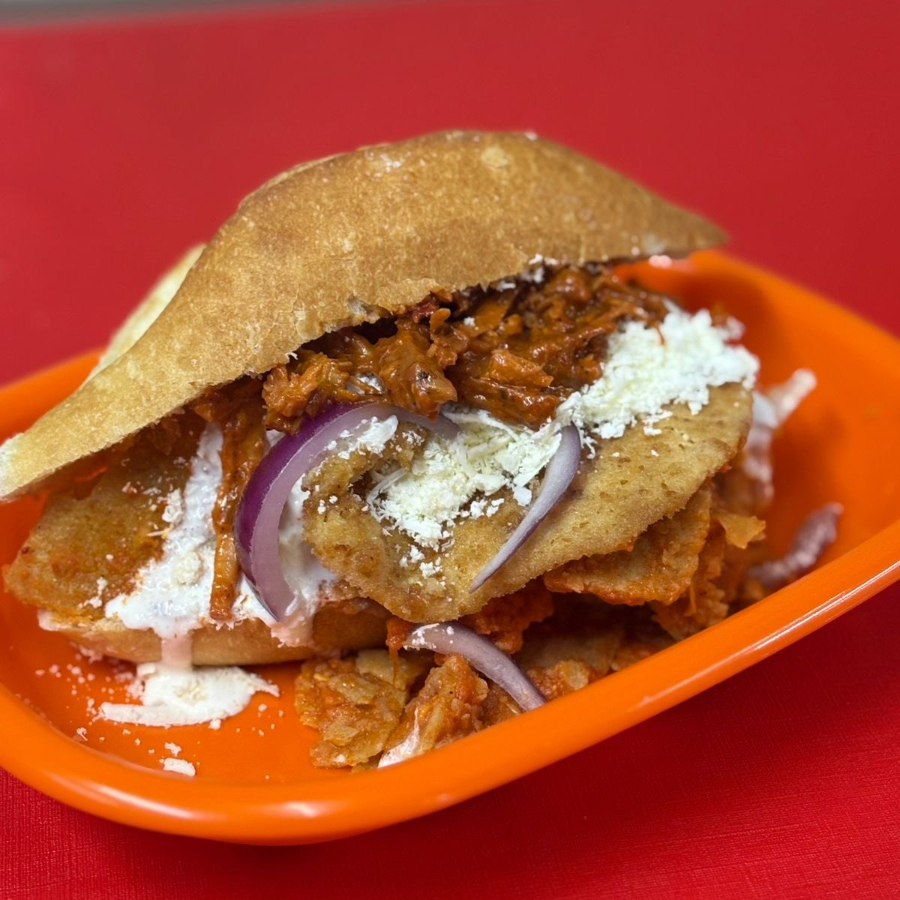 Combo-Torta de chochinita