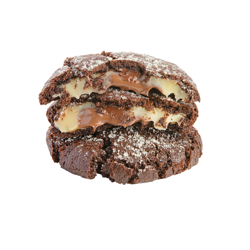 Cookie de cacau com pedaços de chocolate meio amargo e ultra recheio de brigadeiro de Leite Ninho com creme de avelã Nutella.