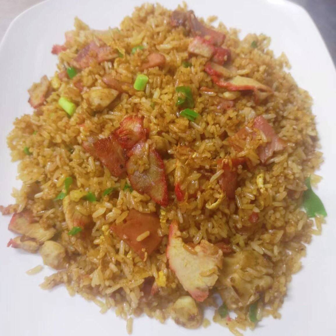 Arroz Cantonés, Pollo, Jamón y Lechón