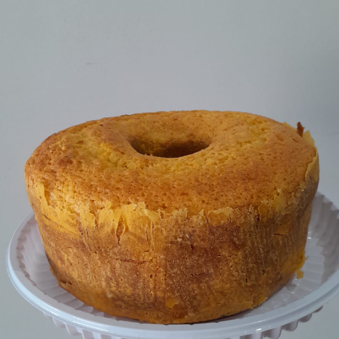Massa fofinha, com sabor de fubá. (aprox.600g, serve 4 pessoas )