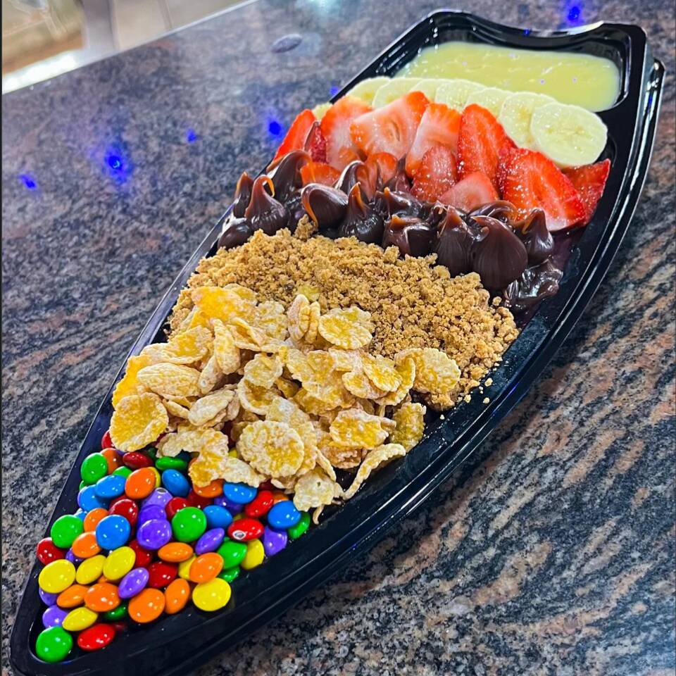 Açaí cremoso + os adicionais a escolha do cliente, não perca tempo experimente!