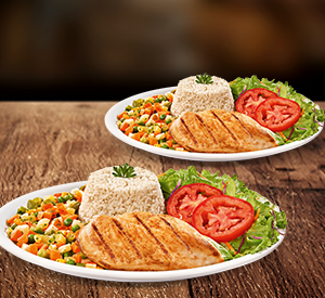 São 2 pratos completos: cada um com Filé de peito de frango (Aprox. 170g in natura) temperado no capricho, 3 acompanhamentos à sua escolha e molho. Muita sustância e sabor!