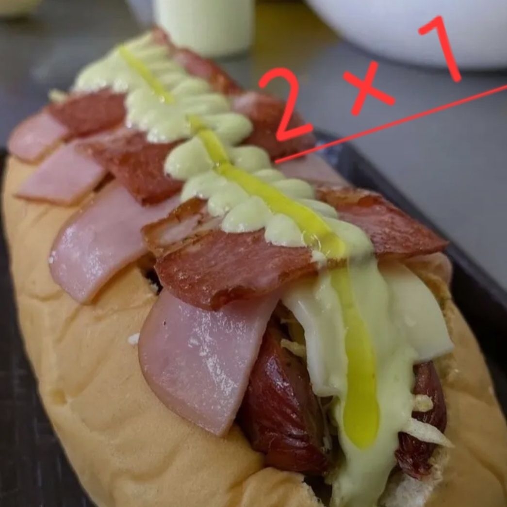 2 X 1 Perros Super Gratinados + Papás Francesas