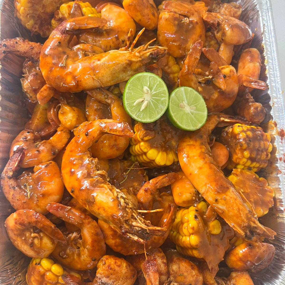 Charola de Camarones Estilo Luisiana