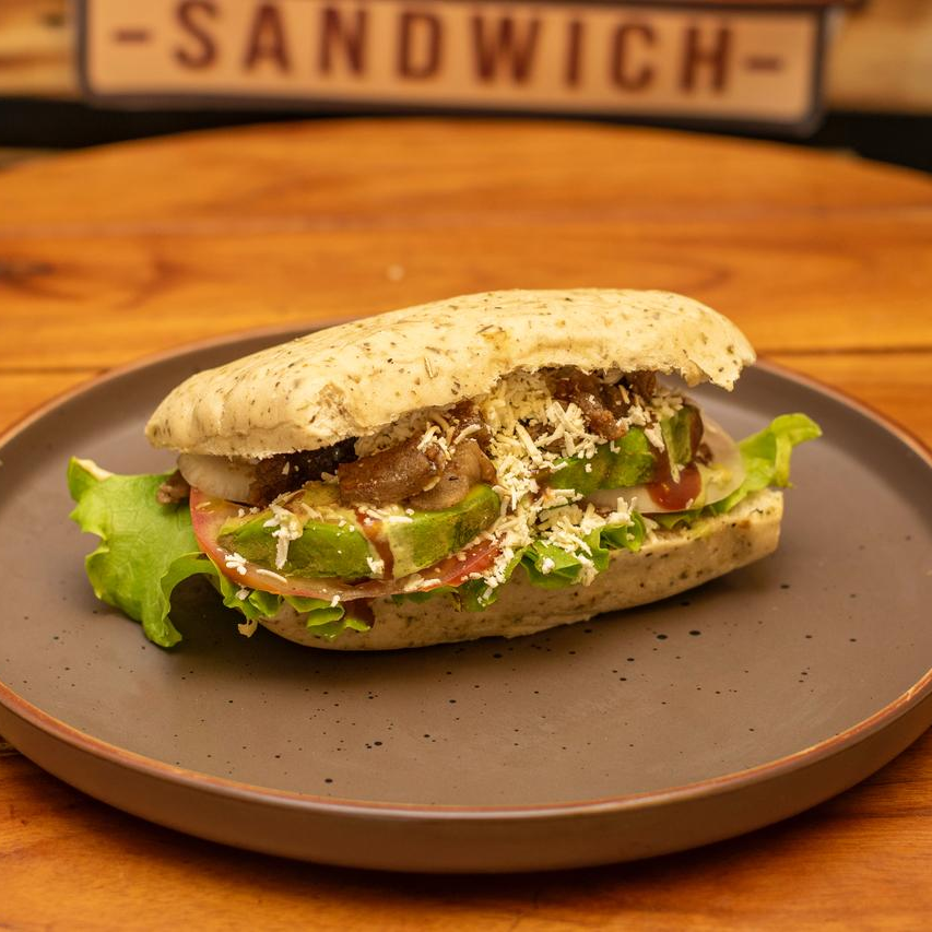 Sándwich de Chicharrón