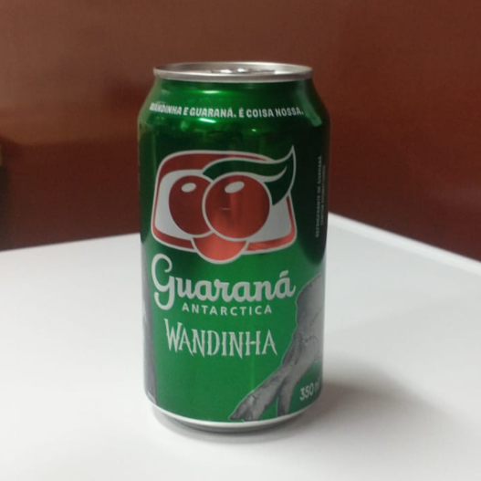 Guaraná Antarctica 350 ml: sabor brasileiro, leve e delicioso.