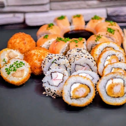 25 Piezas Mixtas + 2 Salsas Dulces