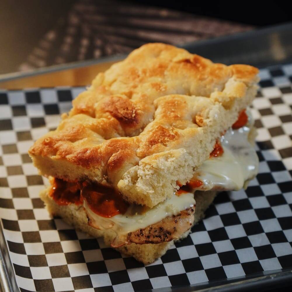 Spicy Chicken Sandwich + Complemento