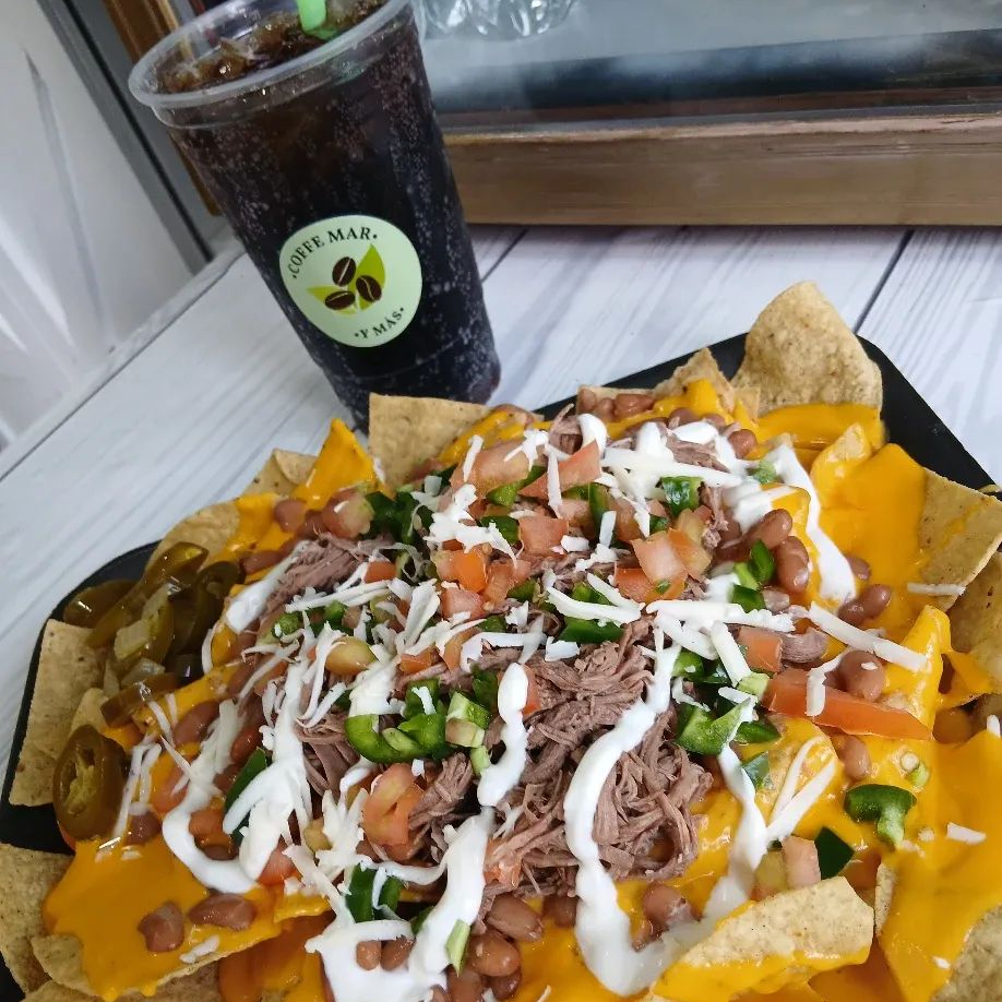Nachos con Deshebrada Grandes