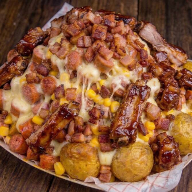 Combo SalchiCostilla + Limonada Granizada 16onz