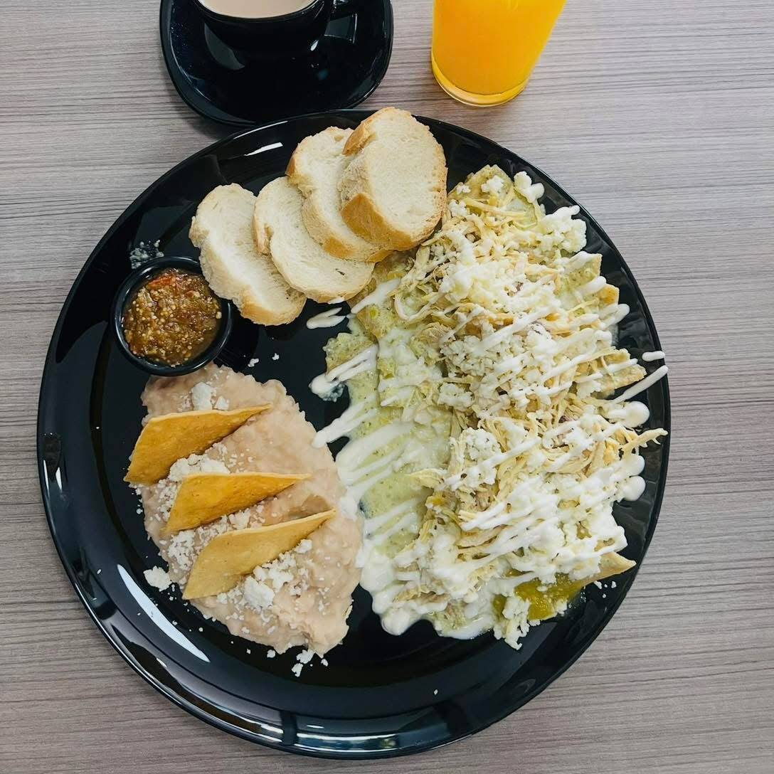Chilaquiles Suizos