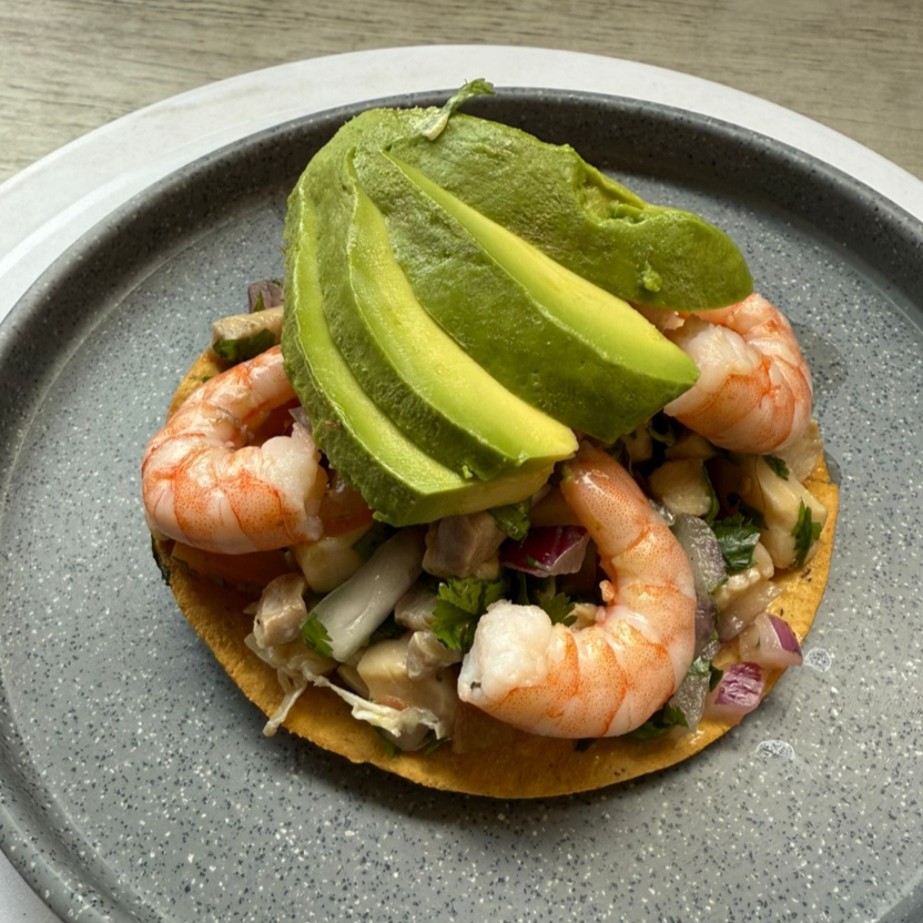 Tostada de Ceviche con Camarones