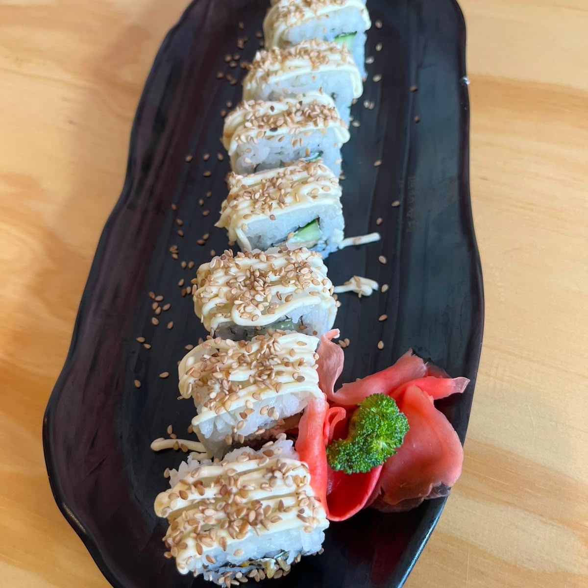 Rollo de Sushi con sésamo