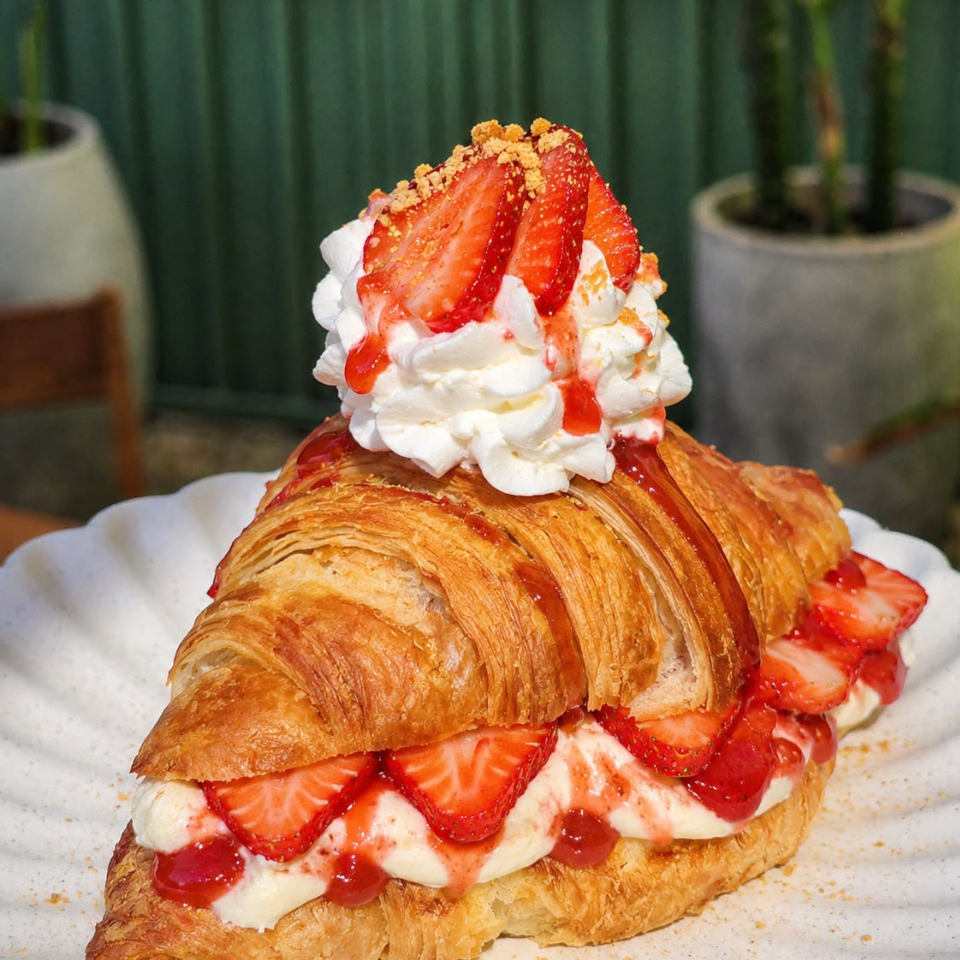 Croissant Strawberry Cheesecake