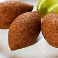 1 unidade de kibe de festa