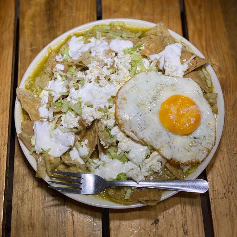 Chilaquiles con huevo