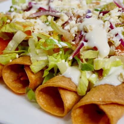 Tacos Dorados de Pollo