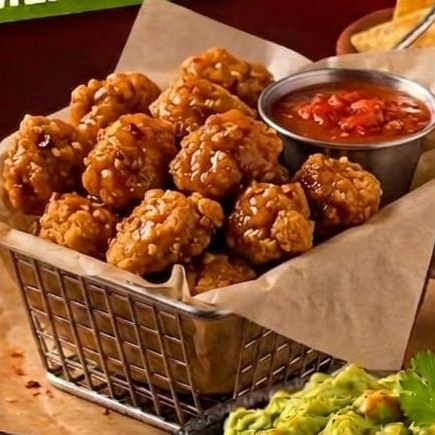 BONELESS (100GR) CON PAPAS A LA FRANCESA (150GR)