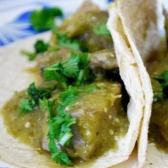Taco de Lengua en Salsa Verde
