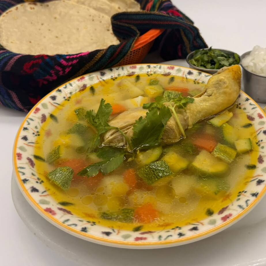 Delicioso Caldito de Pollo de la Abuela!