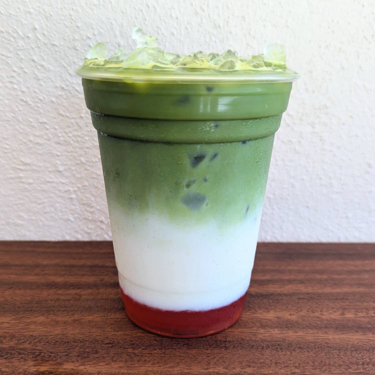 Matcha Fresa Latte