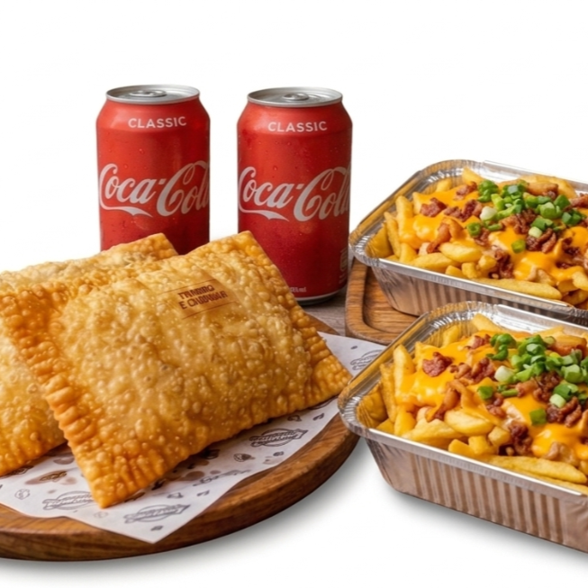 2 pastéis GG de calabresa+milho+queijo + catupiry+ 2 fritas 250g recheada com frango e cheddar+2 refrigerante em lata+ 1 🎁 da cas