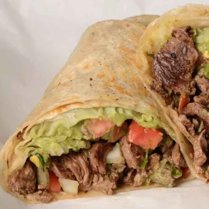 Burrito Bistec con Chorizo