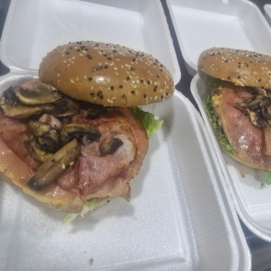 Hamburguesa ESPECIAL Con Papas