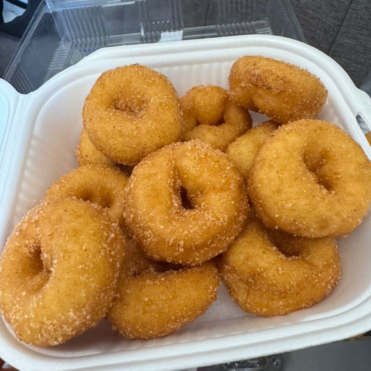 Charola de donitas