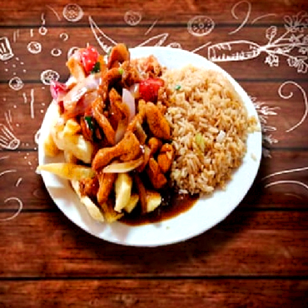 Saltado de Pollo con Chaufa