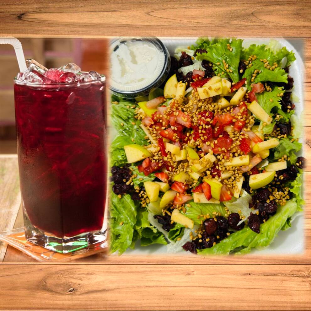 Combo Ensalada Tropicalisima y Agua de Jamaica