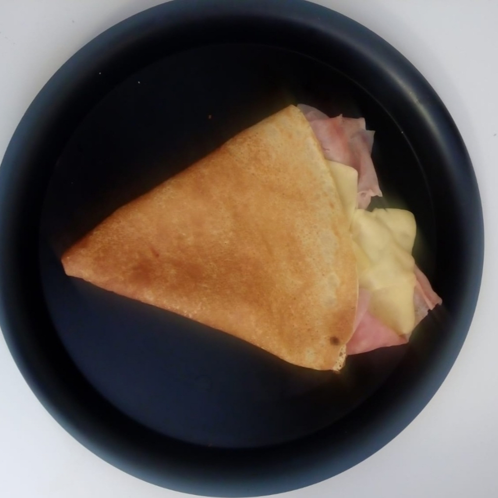 Crepa de Jamón con Queso Mozzarella