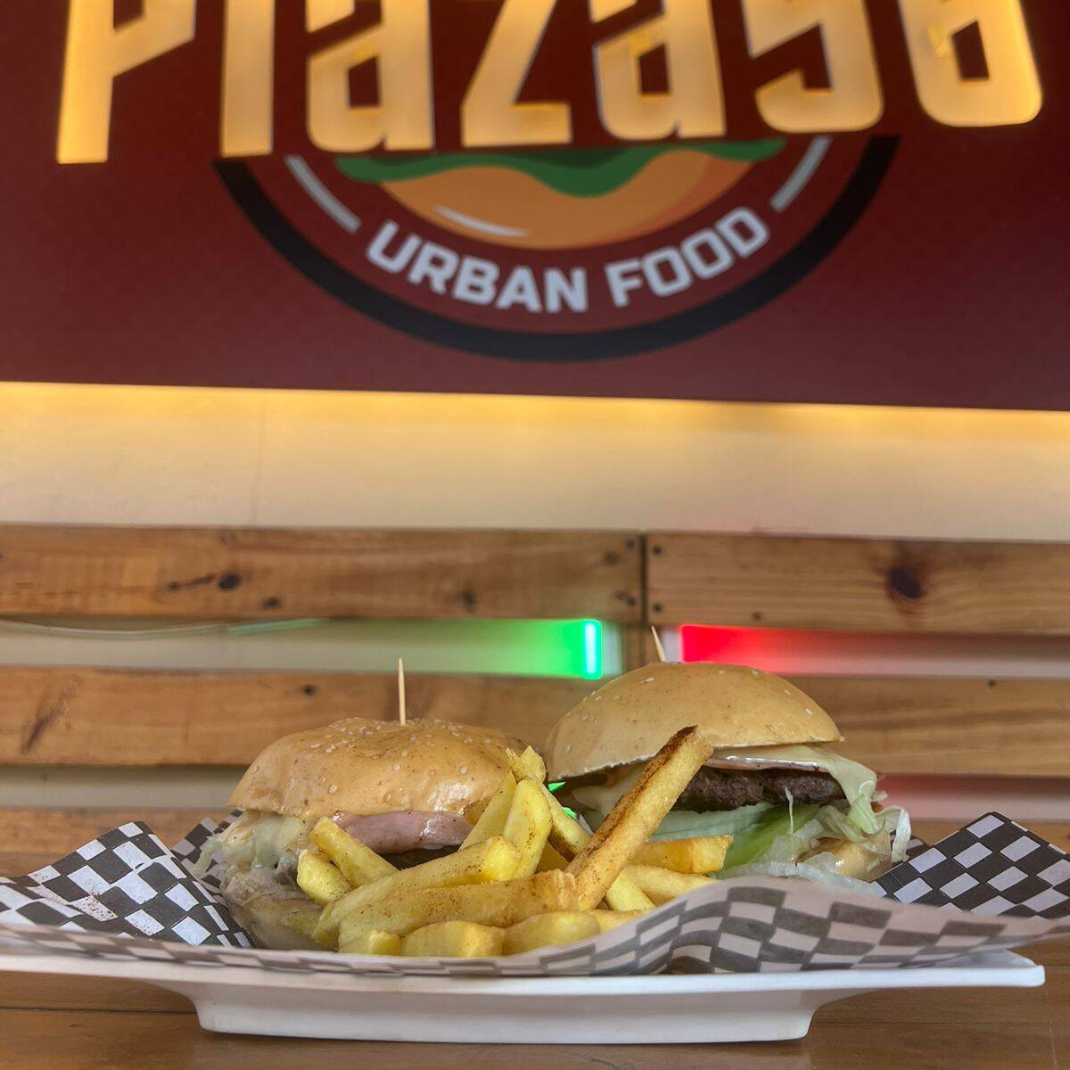 2 HAMBURGUESA CLASICA DE CARNE + 100GR PAPA