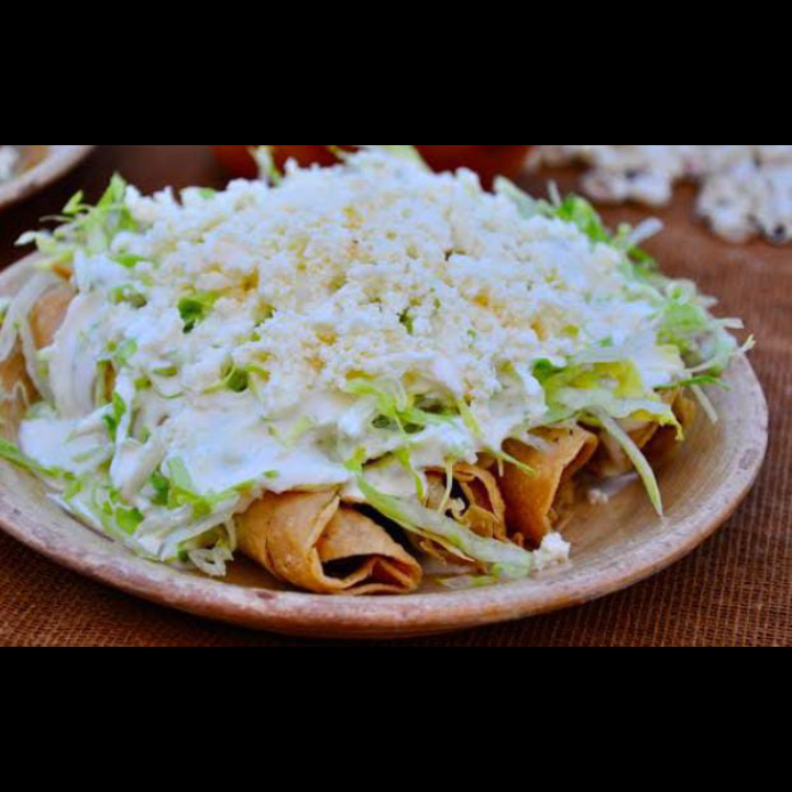 Orden De Flautas De Carne Molida