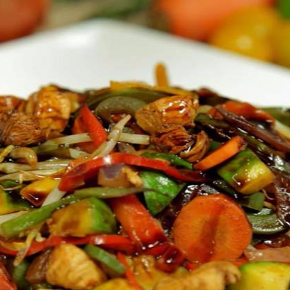 Medio Chop Suey En Salsa