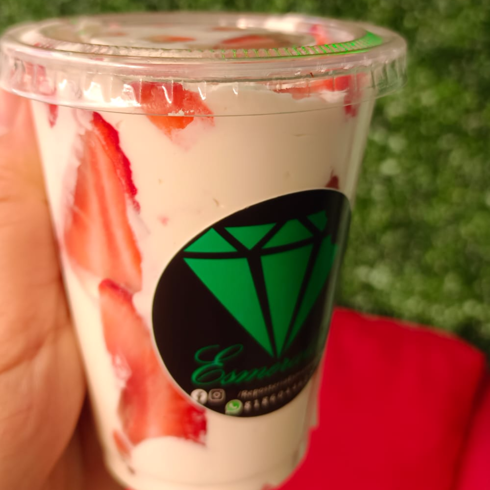 Fresas con Crema 10oz